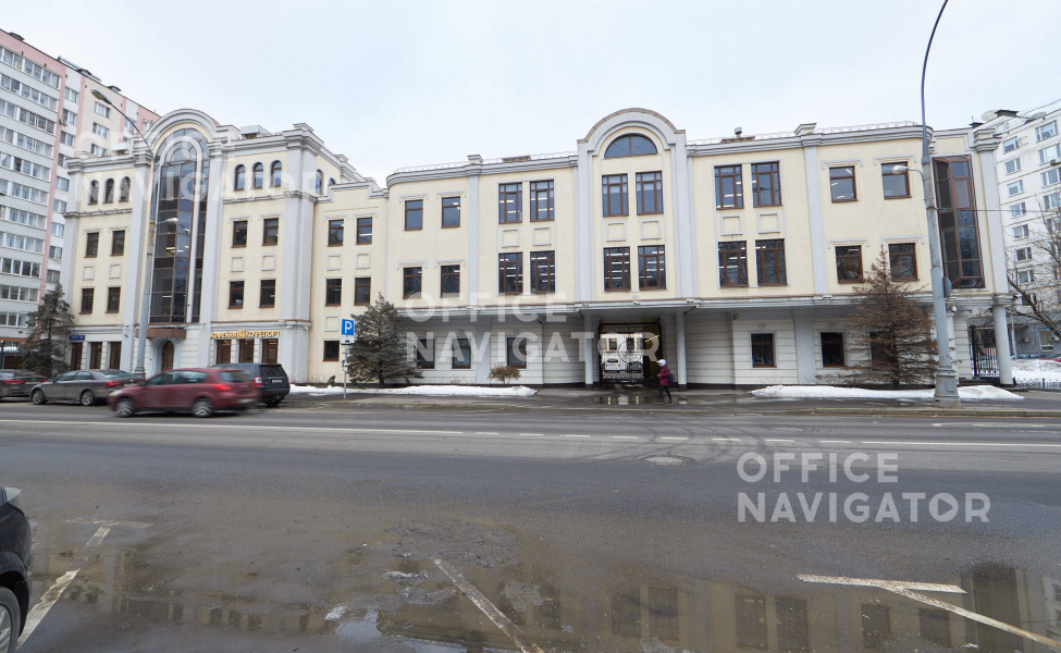 Аренда офиса 251 м², 1 этаж, в бизнес-центре Банный пер., 9
