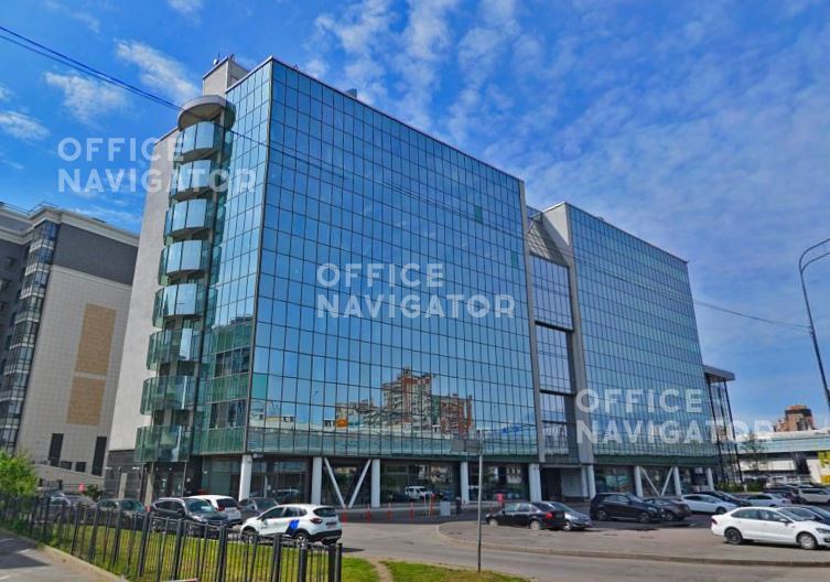 Аренда офиса 411 м², 1 этаж, в бизнес-центре Примиум

