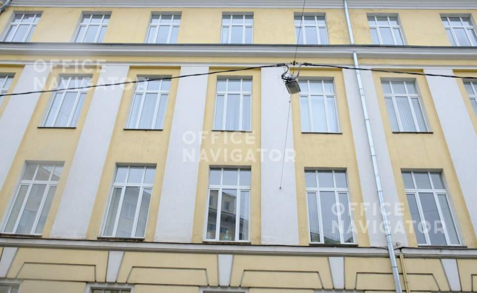 Аренда офиса 367.5 м², 4 этаж, в бизнес-центре Подсосенский пер., 20, стр. 1
