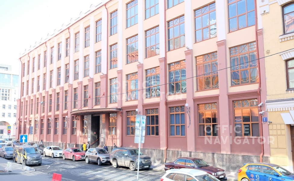 Аренда офиса 264 м², -1 этаж, в бизнес-центре Ривер Плейс
