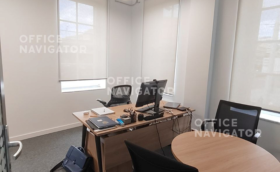 Аренда офиса 931 м², 2 этаж, в бизнес-центре Мосэнка Плаза 3

