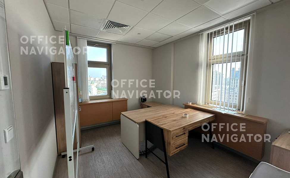 Аренда офиса 300 м², 12 этаж, в бизнес-центре Риверсайд Тауэрс IV
