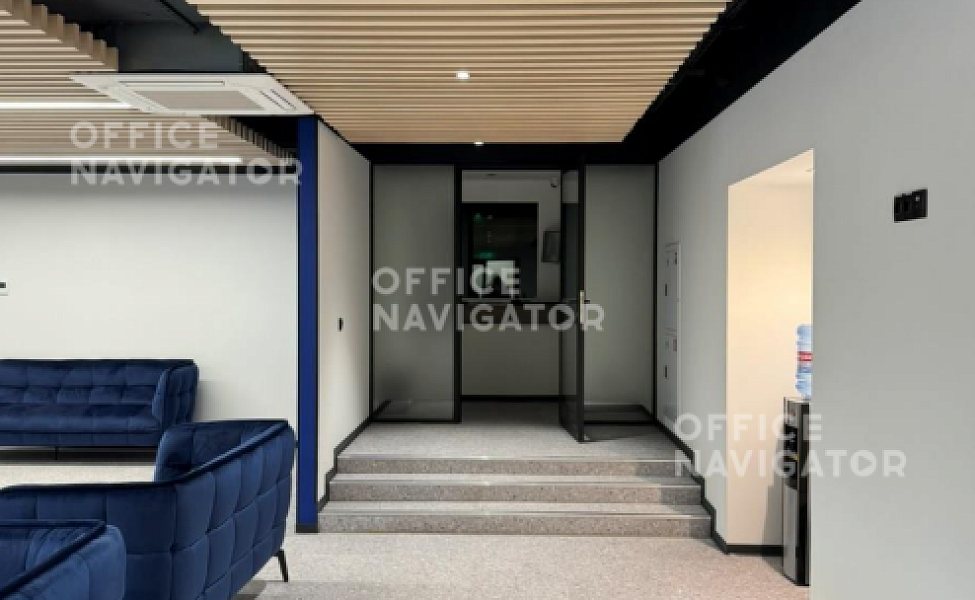 Продажа офиса 10009 м², 1-5 этаж, в бизнес-центре Суворовская пл., 1/52, корп. 1
