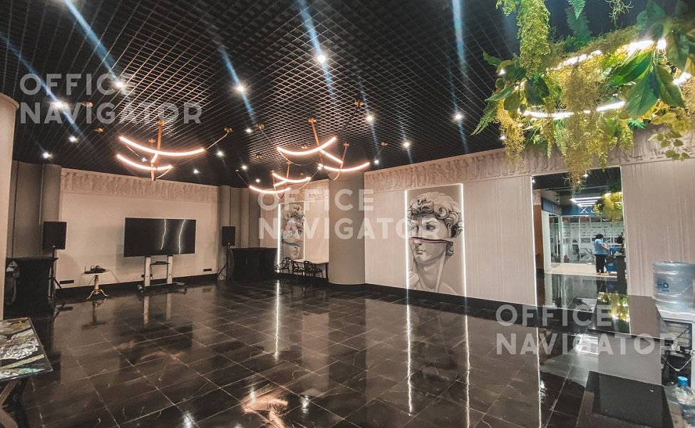 Аренда офиса 2605.5 м², 2 этаж, в бизнес-центре Квадро
