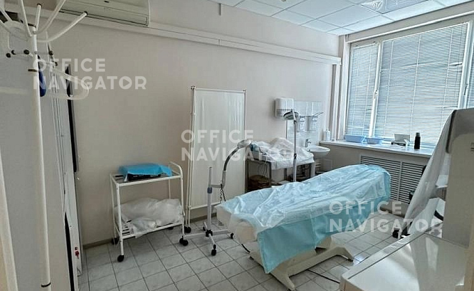 Аренда офиса 300 м², 4 этаж, в бизнес-центре Калужский
