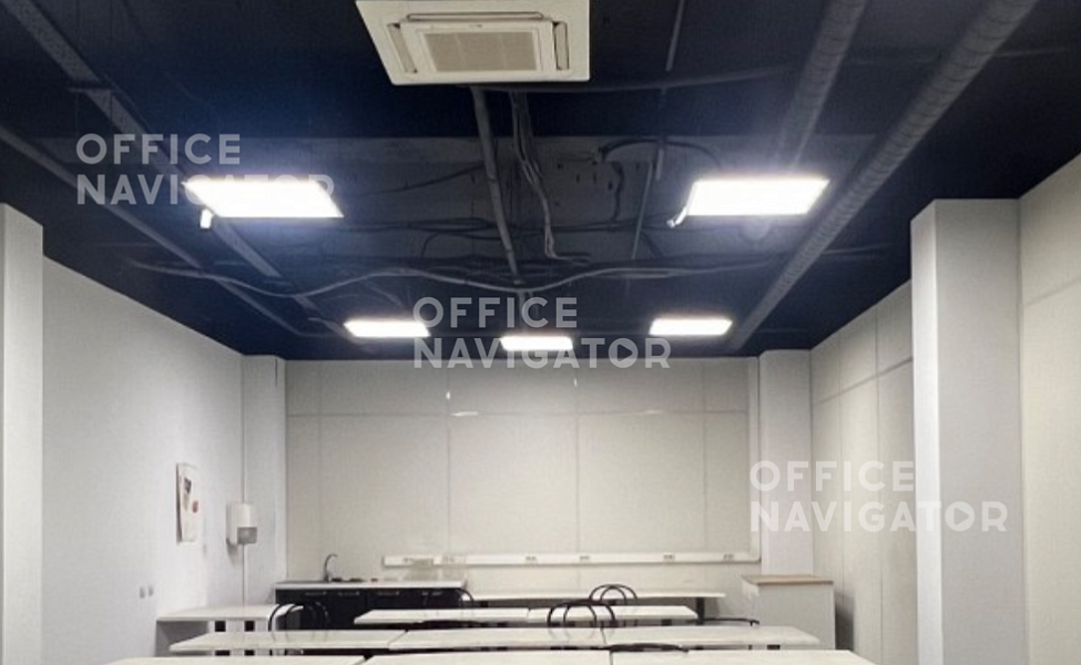 Аренда офиса 1000 м², 3 этаж, в бизнес-центре Симферопольское ш., 3
