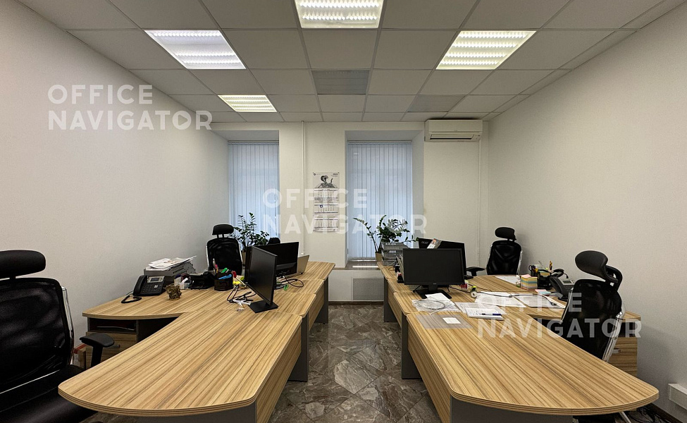 Аренда офиса 364 м², 1 этаж, в бизнес-центре Лесная ул., 43
