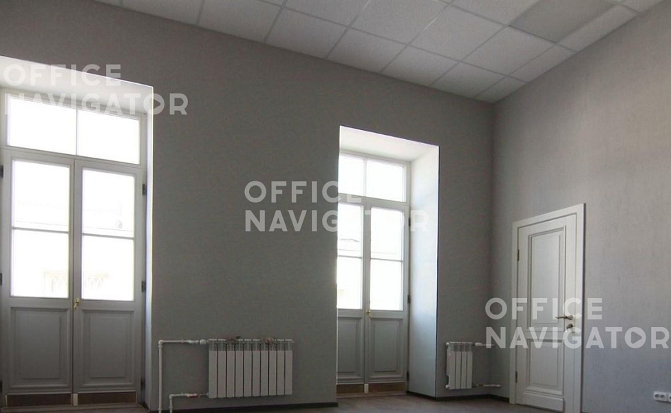 Продажа офиса 801.5 м², 1-2 этаж, в бизнес-центре Шкиперский проток, 21
