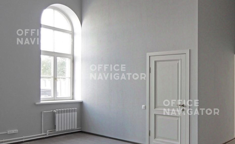 Продажа офиса 801.5 м², 1-2 этаж, в бизнес-центре Шкиперский проток, 21
