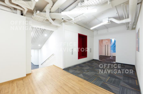 Аренда офиса 1337 м², 3 этаж, в бизнес-центре Банный пер., 9
