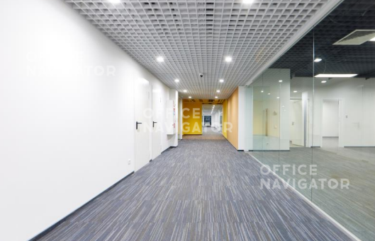 Аренда офиса 1337 м², 3 этаж, в бизнес-центре Банный пер., 9
