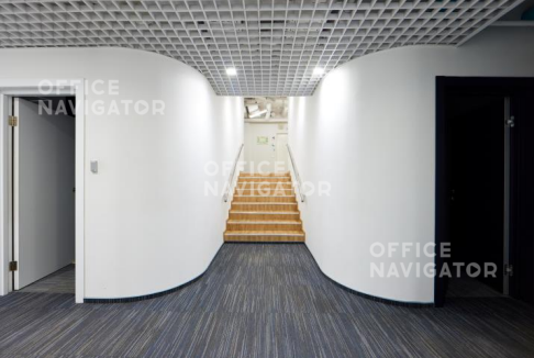 Аренда офиса 1337 м², 3 этаж, в бизнес-центре Банный пер., 9

