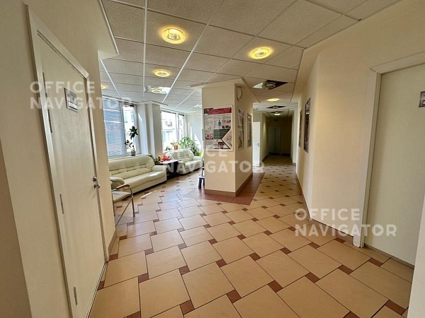 Аренда офиса 300 м², 4 этаж, в бизнес-центре Калужский
