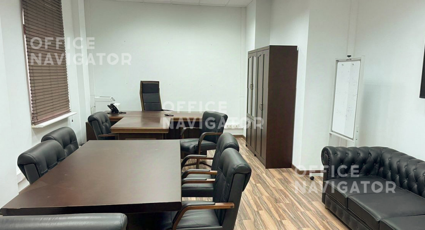 Продажа офиса 1176 м², 3 этаж, в бизнес-центре Святогор II
