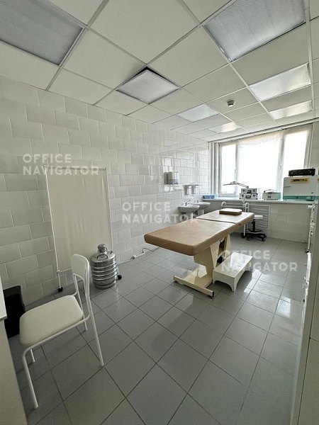 Аренда офиса 300 м², 4 этаж, в бизнес-центре Калужский
