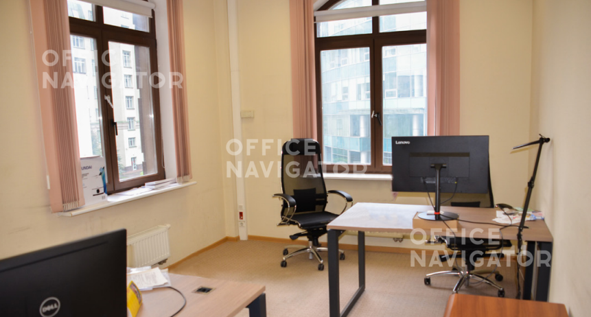 Продажа офиса 1176 м², 3 этаж, в бизнес-центре Святогор II
