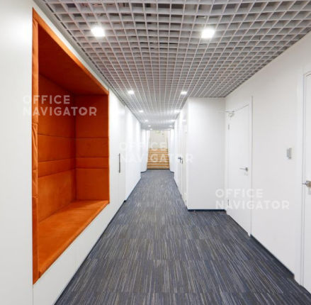 Аренда офиса 1337 м², 3 этаж, в бизнес-центре Банный пер., 9
