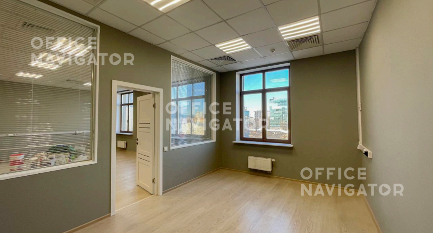 Продажа офиса 1189 м², 2 этаж, в бизнес-центре Святогор II
