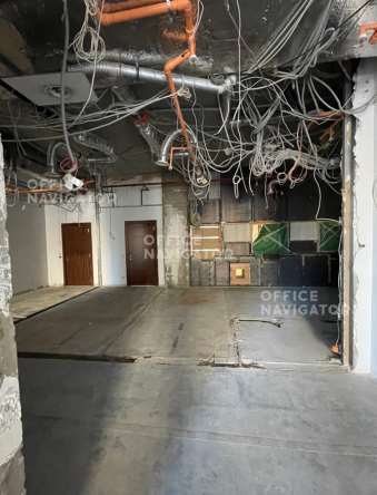 Аренда офиса 410 м², 1 этаж, в бизнес-центре Капитал
